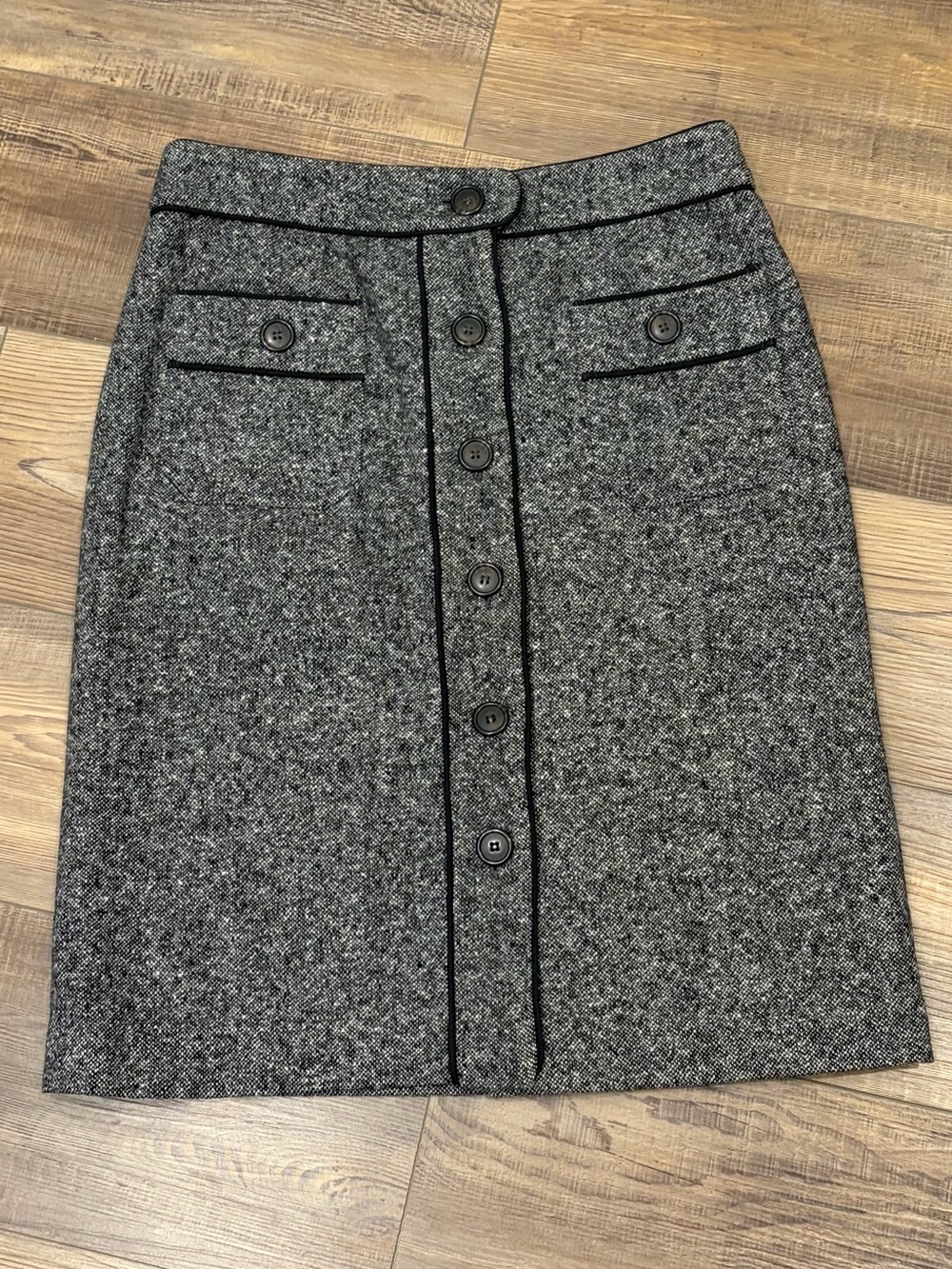 Michael Kors Black-Trim Gray Tweed Button-Front Preppy Pencil virgin wool Skirt